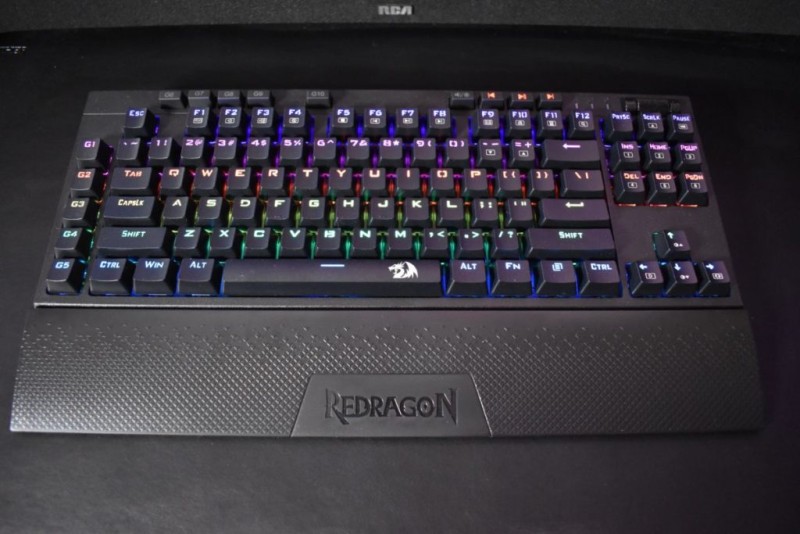 Redragon K596 VISHNU 2.4G Wireless/Wired RGB Mechanical Gaming Keyboard